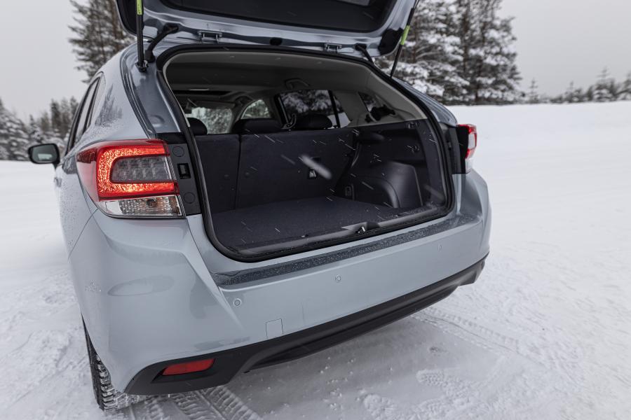 Багажник Subaru Impreza e-Boxer 5-Door 2020 года  (WW) (фото 3 из 24)